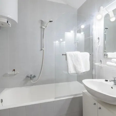 Apartment P&g Baska Voda